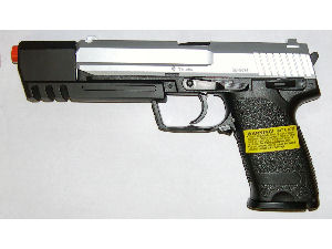 UHC Tomb Raider Gun Silver